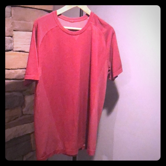 lululemon athletica Other - Lululemon T-shirt
